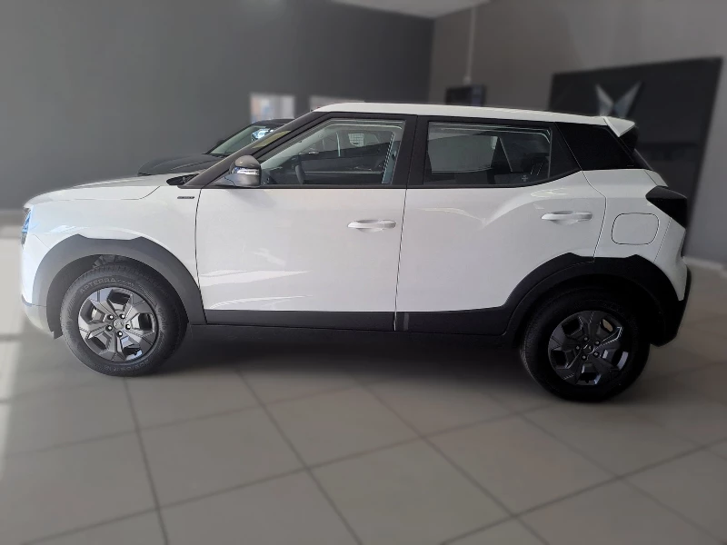 MAHINDRA XUV3X0 1.2T MX3 AT