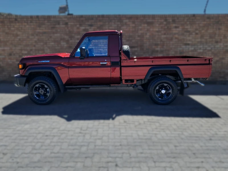 TOYOTA  LC79 28 GD-6 SC AT