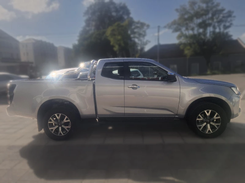 ISUZU 3.0 DDI E/CAB HR LSE A/T