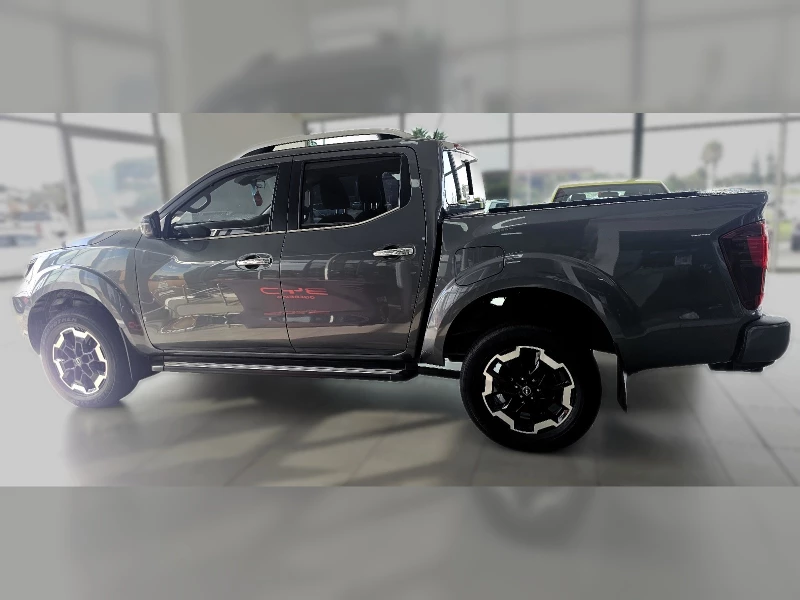 2025 Nissan  Navara 25ddti Le 4x4 Automatic D/c P/u