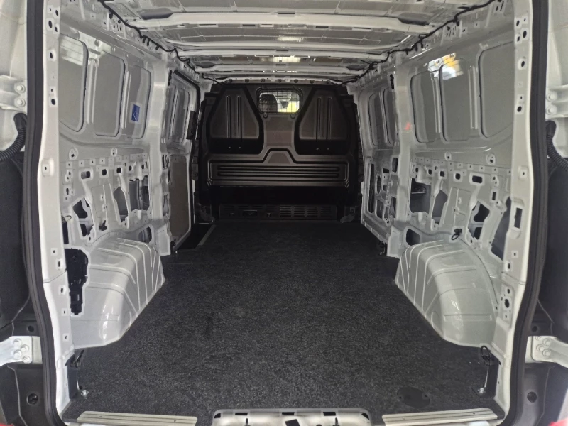FORD TRANSIT CUSTOM 2.0L LWB VAN BASE 6MT