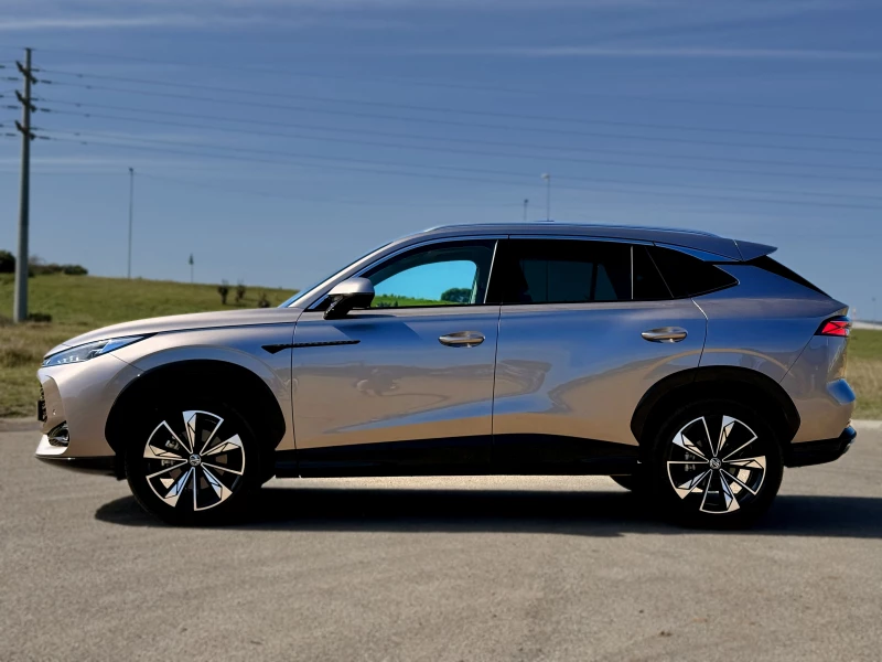 2025 Mg Hs Luxury 1.5t A/t