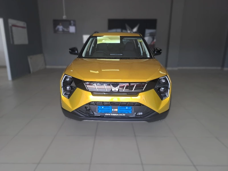 MAHINDRA XUV3X0 1.2T AX5 AT