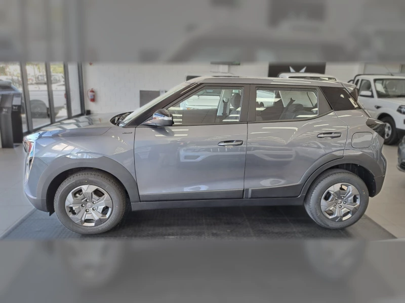 MAHINDRA XUV3X0 1.2T MX3 AT