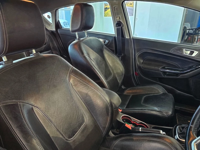 2017 Ford 1.0 Ecoboost Titanium 5mt 5 Door