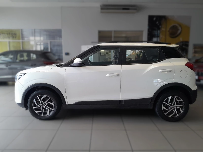 2022 Mahindra Xuv 300 W8 Diesel 1.5 Mt
