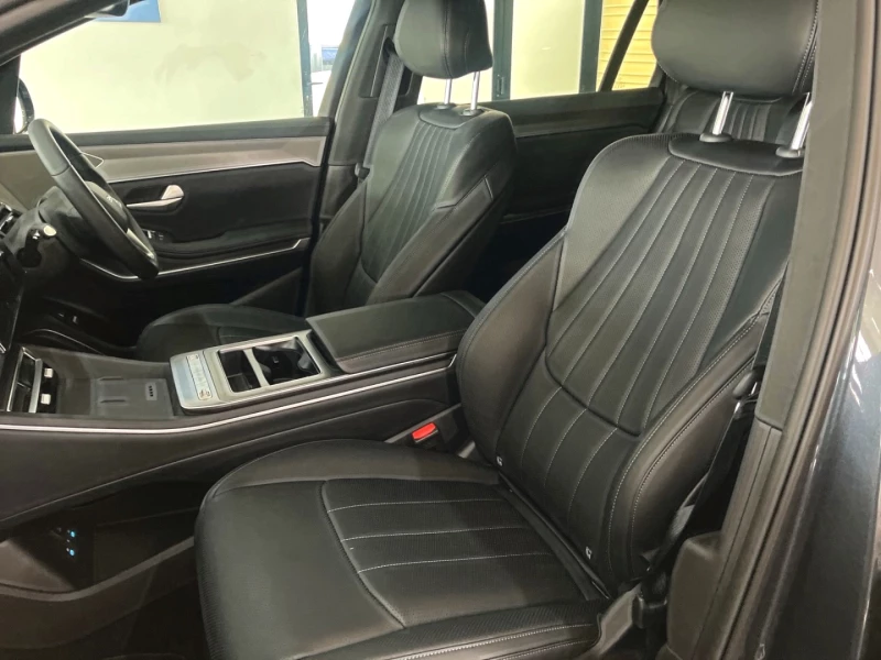 BYD ATTO 8 PREMIUM FWD AF-10