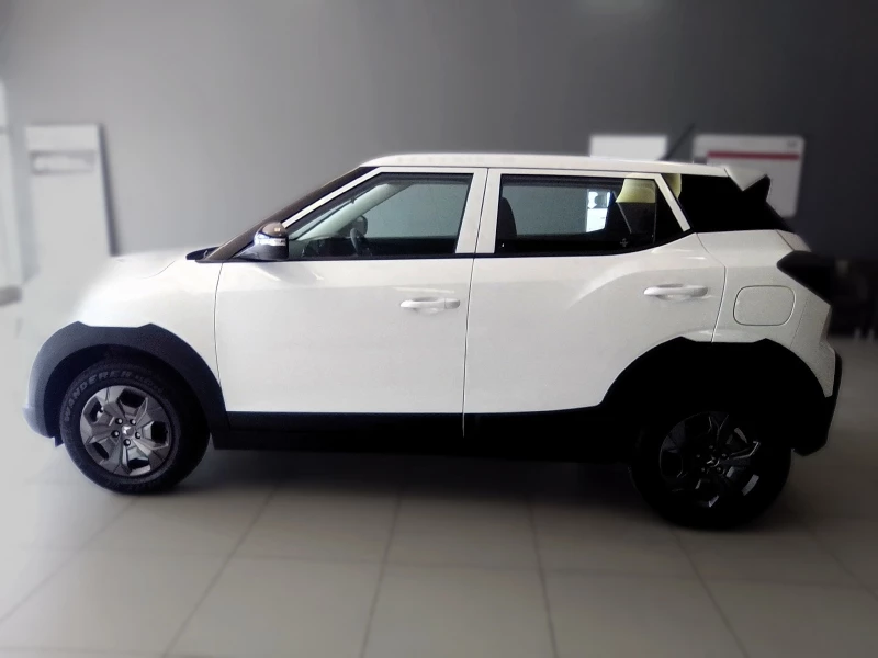 MAHINDRA XUV3X0 1.2T MX2 MT