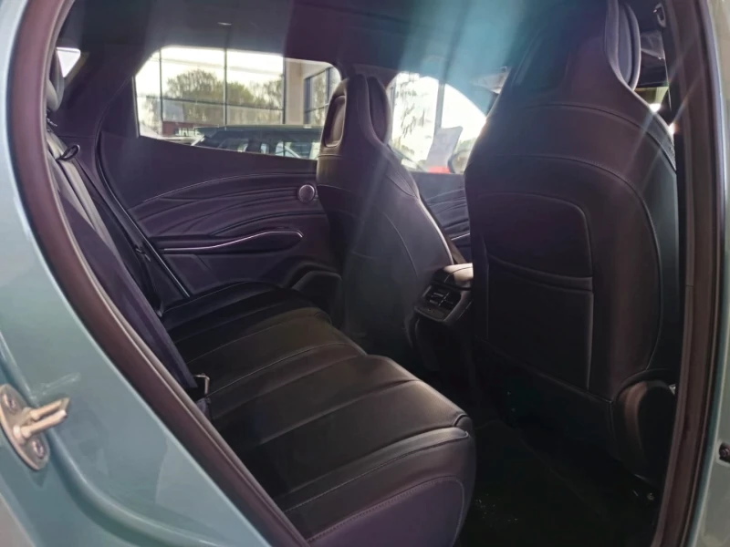 OMODA C7 SHS