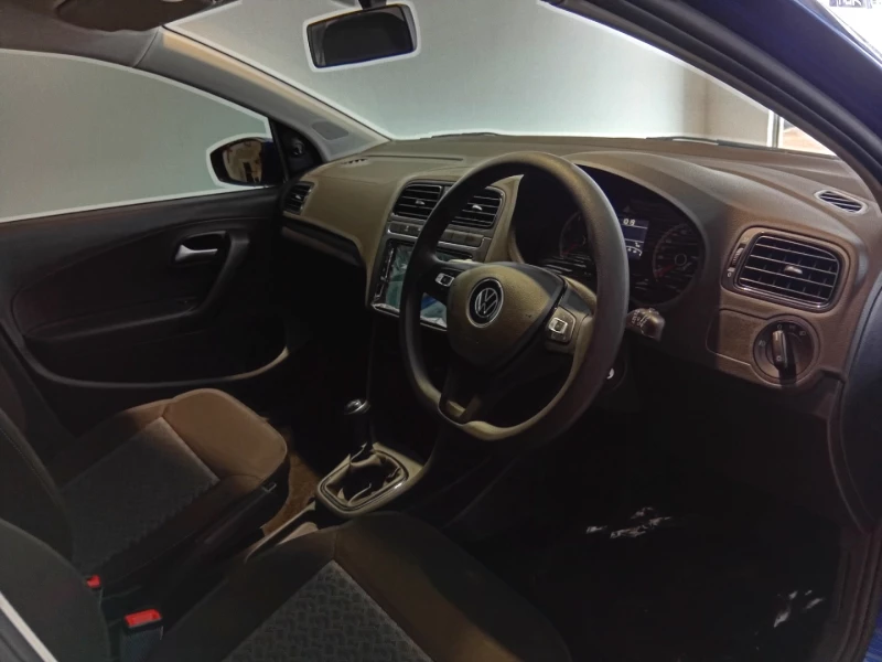 VOLKSWAGEN POLO VIVO 1.4 63KW LIFE