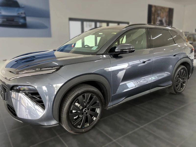 BYD ATTO 8 PREMIUM FWD AF-10