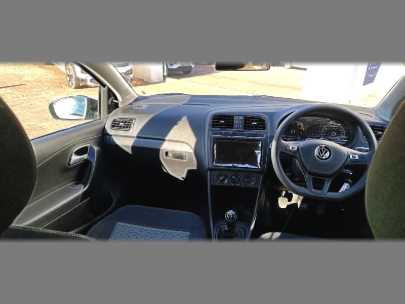 VOLKSWAGEN POLO VIVO 1.4 63KW LIFE