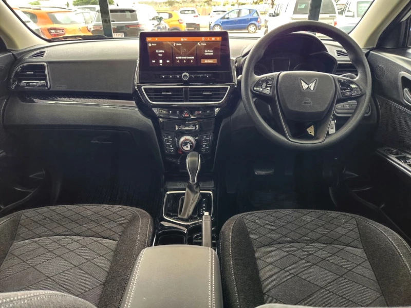 2026 Mahindra Xuv3x0 1.2t Mx3 At