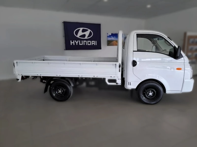 HYUNDAI H100 BAKKIE 2.6 SKD DECK F/L