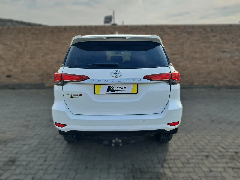 2022 Toyota Fortuner 2.4 Gd-6 Rb At