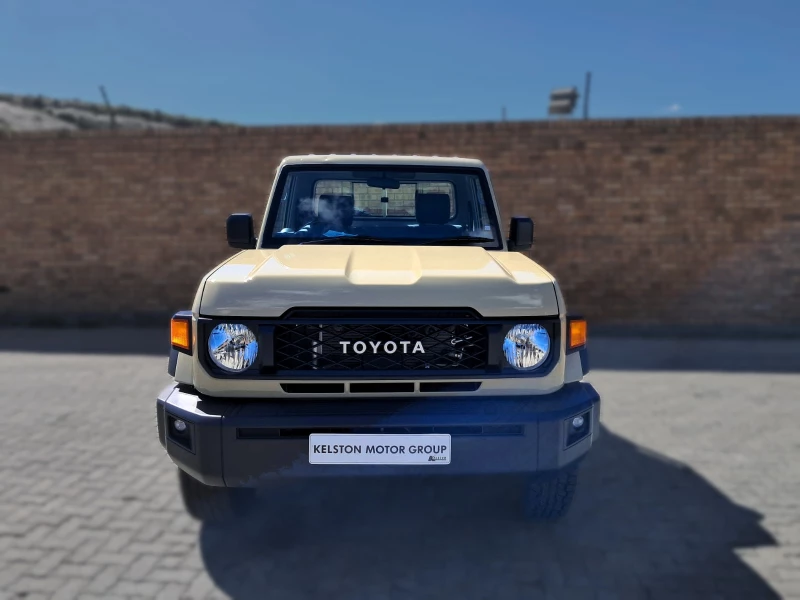 TOYOTA  LC79 28 GD-6 SC MT