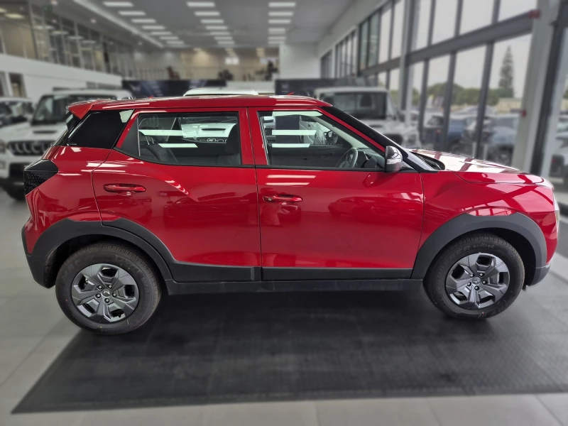 MAHINDRA XUV3X0 1.2T MX2 AT