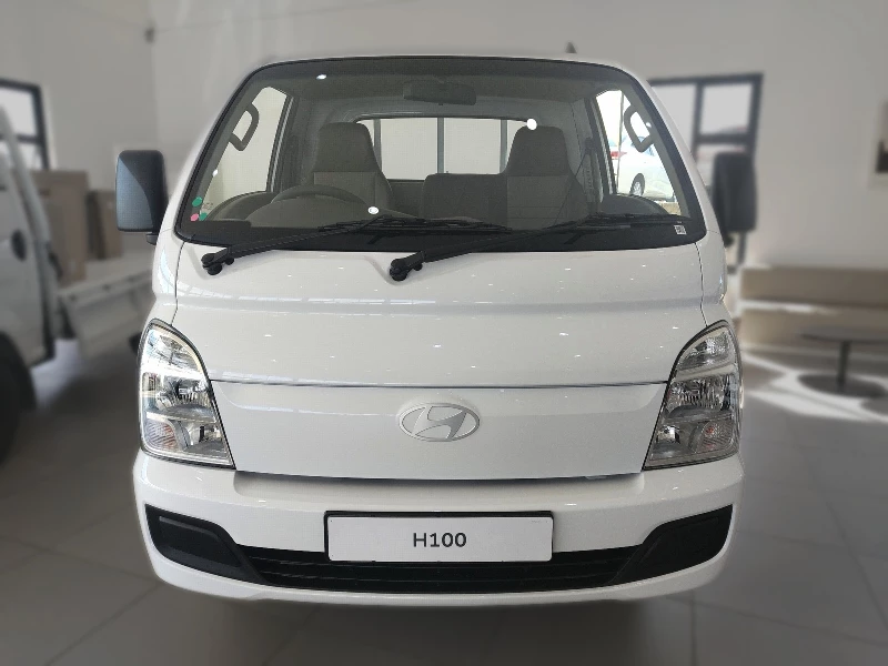 HYUNDAI H100 BAKKIE 2.6 SKD AC DECK F/L
