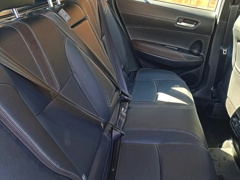 TOYOTA  COROLLA CROSS 18 HEV XS