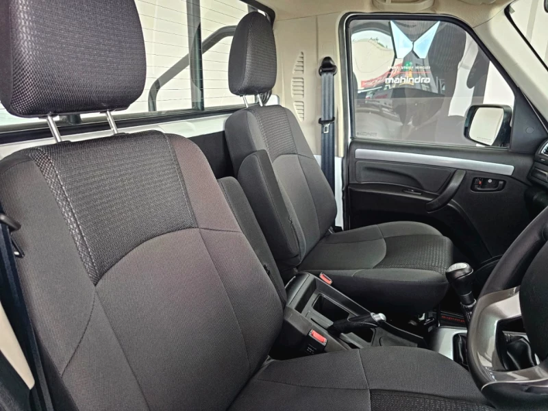 MAHINDRA PIK UP 2.2 MHAWK SC 4X2 MT S6 REFRESH