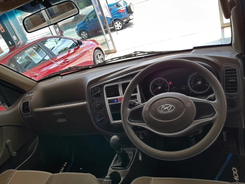 HYUNDAI H100 BAKKIE 2.6 SKD DECK F/L