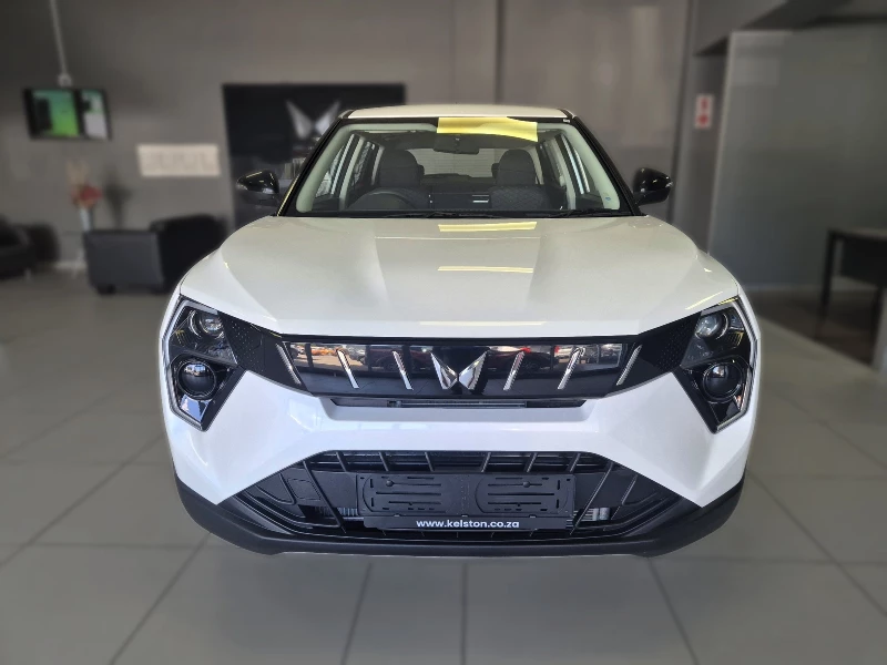 MAHINDRA XUV3X0 1.2T MX3 AT