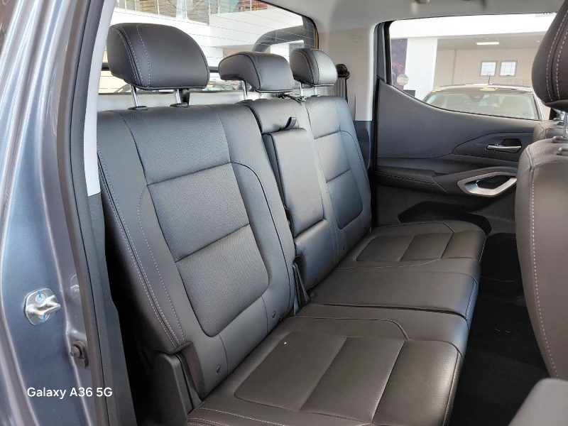 PEUGEOT LANDTREK 1.9 TD 4ACTION DOUBLE CAB 4X4 AT