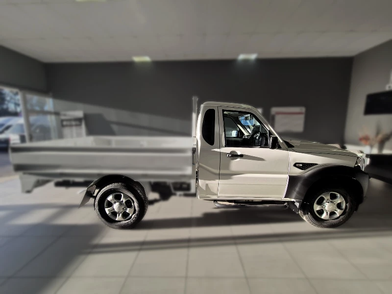 MAHINDRA PIK UP 2.2 MHAWK SC 4X2 MT S4 DROPSIDE AIRCON