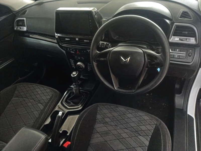 2026 Mahindra Xuv3x0 1.2t Mx2 Mt