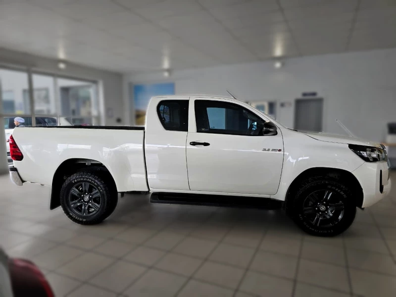 2023 Toyota Hilux Extra Cab 2.4 Gd-6 Rb Raider 6at