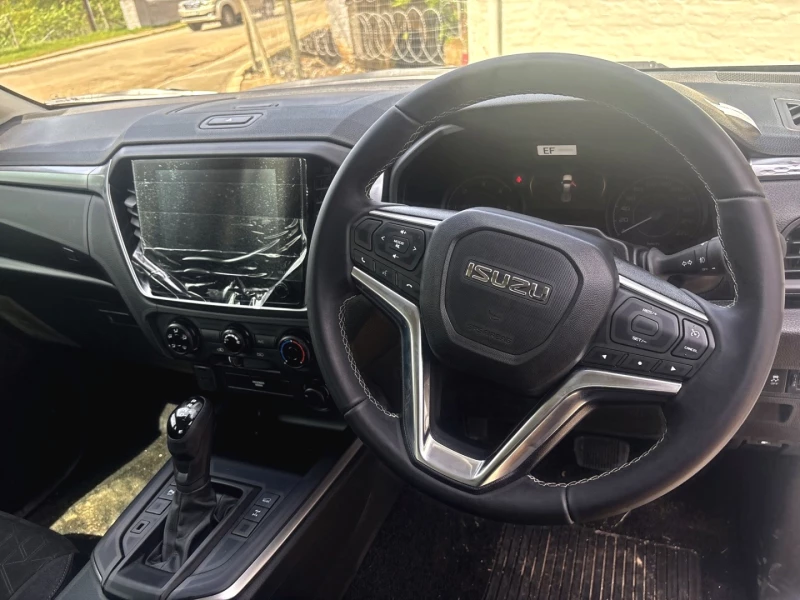 ISUZU 1.9 DDI DOUBLE CAB 4X4 LS AUTOMATIC RHD