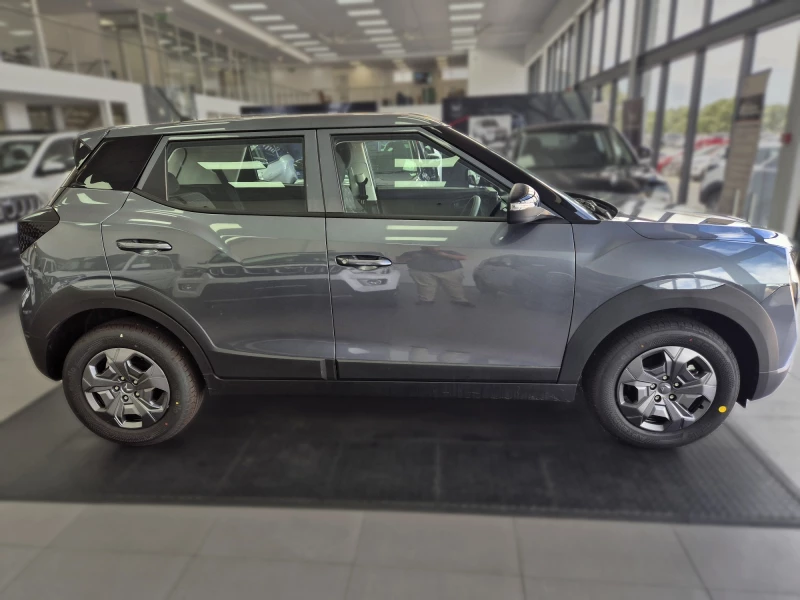 MAHINDRA XUV3X0 1.2T MX2 MT