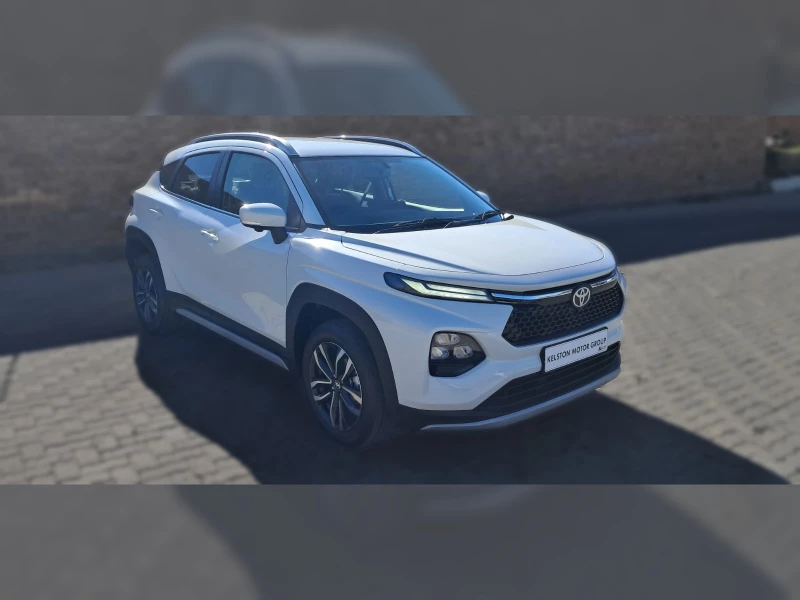 TOYOTA STARLET CROSS 15L XR AT