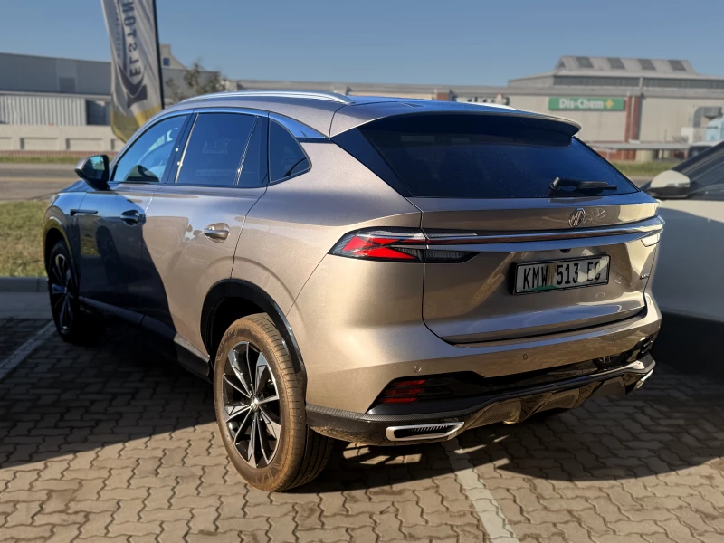 2025 Mg Hs Luxury 1.5t A/t