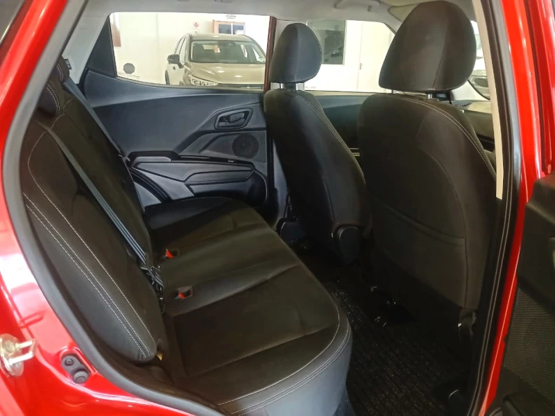 2024 Mahindra Xuv 300 W6 Petrol 1.2 Mt