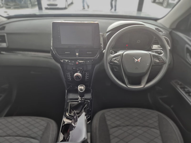 MAHINDRA XUV3X0 1.2T MX2 MT