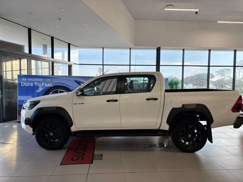 2024 Toyota Hilux Double Cab 2.8 Rb Lgd At 