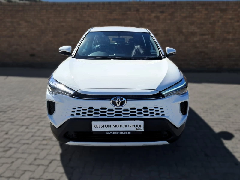 TOYOTA  COROLLA CROSS 18 XI