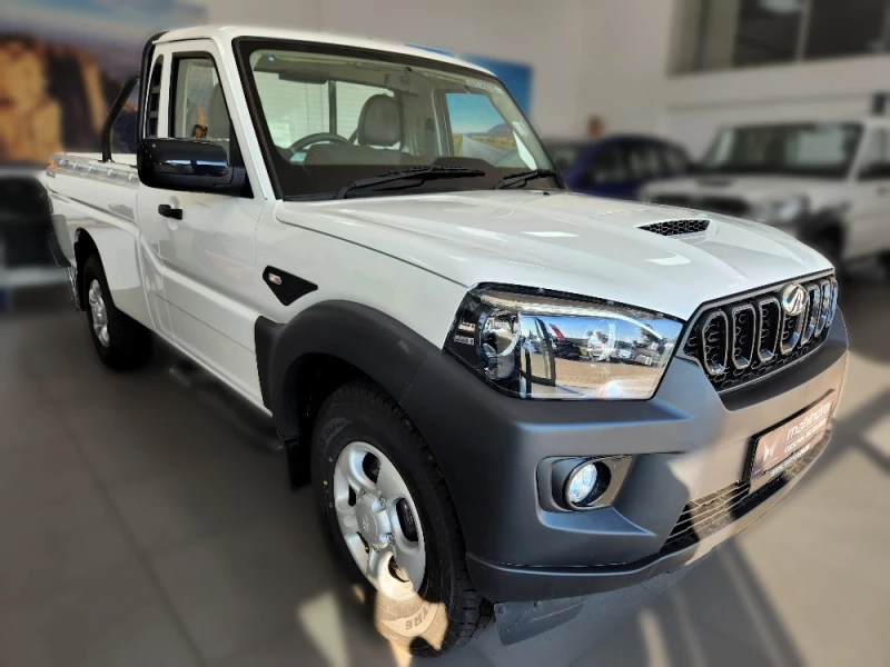 MAHINDRA PIK UP 2.2 MHAWK SC 4X2 S4 REFRESH AIRCON