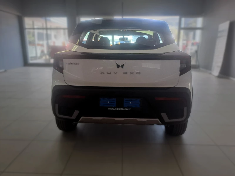 MAHINDRA XUV3X0 1.2T MX3 AT
