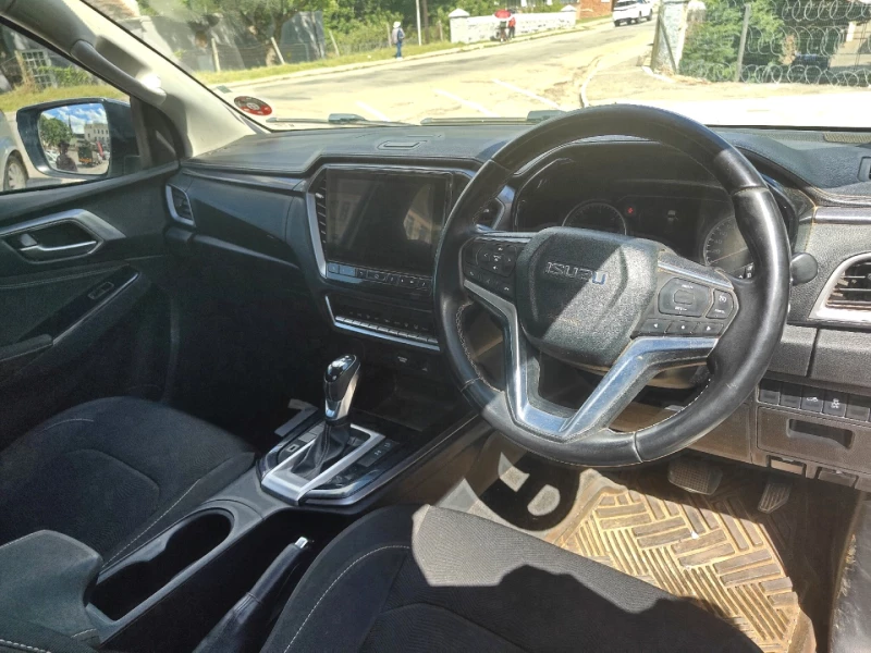 2023 Isuzu 3.0 Ddi E/cab Hr Lse A/t