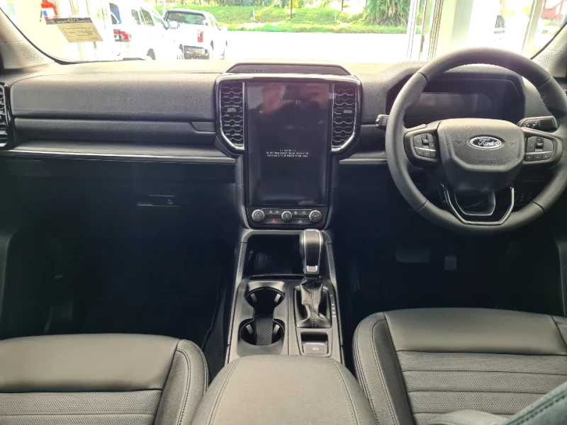 FORD EVEREST 20L SPORT 10AT 4X2