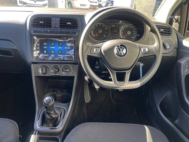 VOLKSWAGEN POLO VIVO 1.4 63KW LIFE