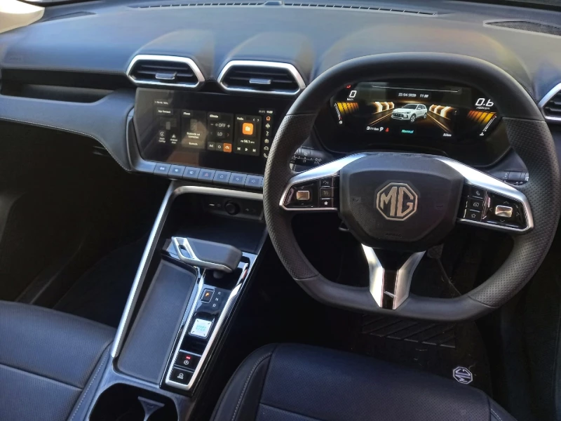 MG ZS PRO 1.5T COMFORT A/T