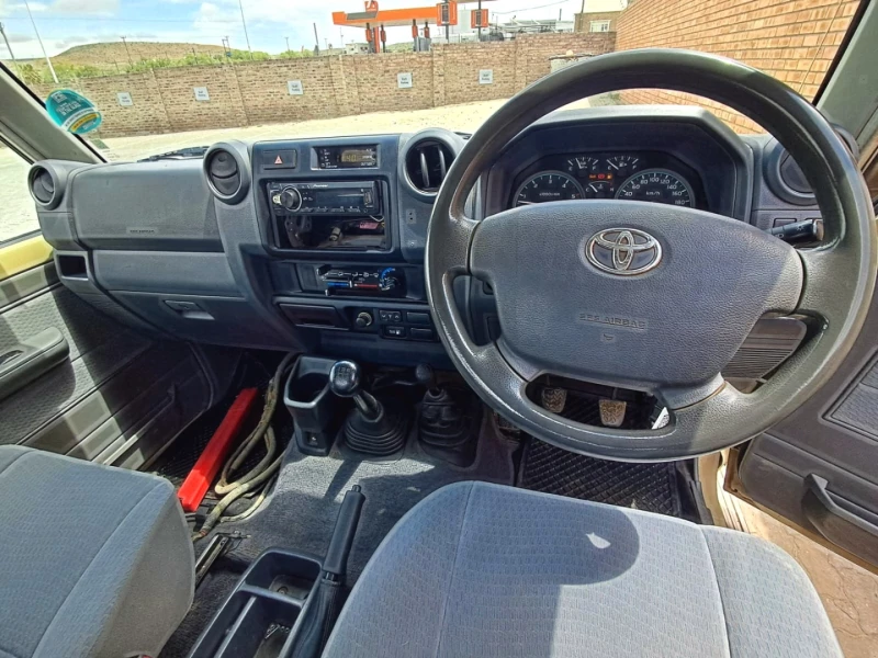 2023 Toyota Land Cruiser 79 4.5 Diesel V8 Single Cab
