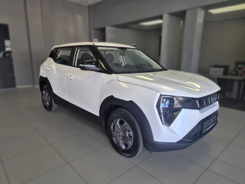 MAHINDRA XUV3X0 1.2T MX3 AT