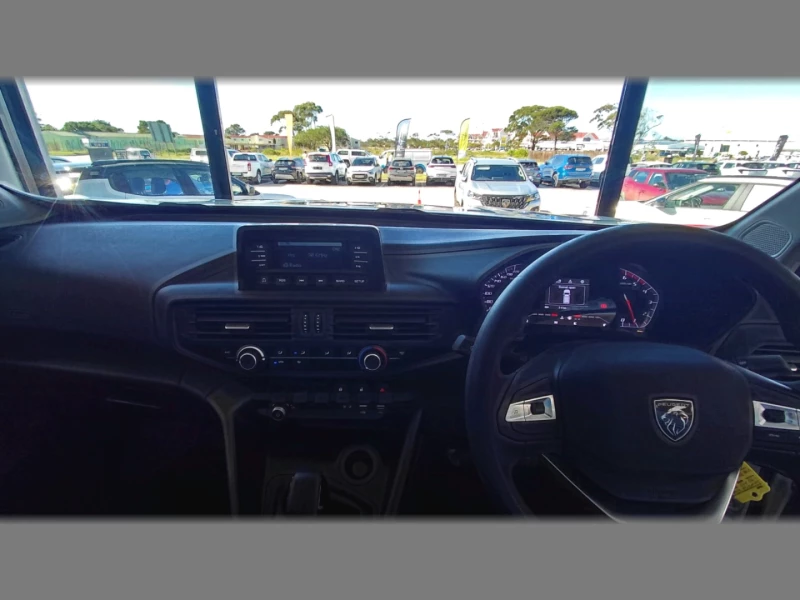 PEUGEOT LANDTREK SINGLE CAB 1.9D PROFESSIONAL 4X2 MT 