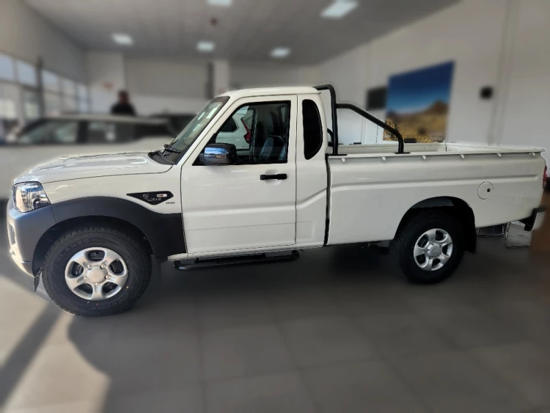 MAHINDRA PIK UP 2.2 MHAWK SC 4X2 S4 REFRESH AIRCON