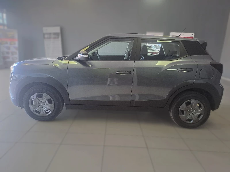 MAHINDRA XUV3X0 1.2T MX3 AT