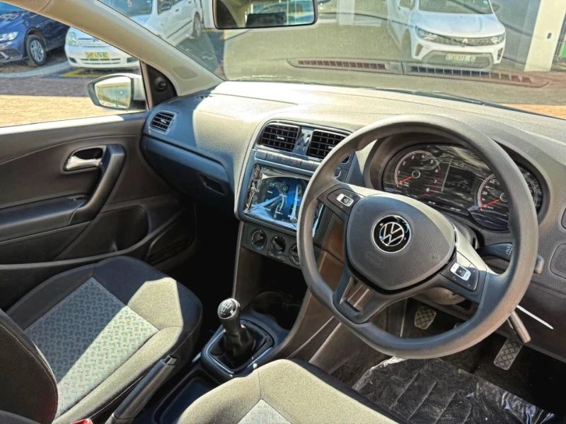 VOLKSWAGEN POLO VIVO 1.4 63KW LIFE